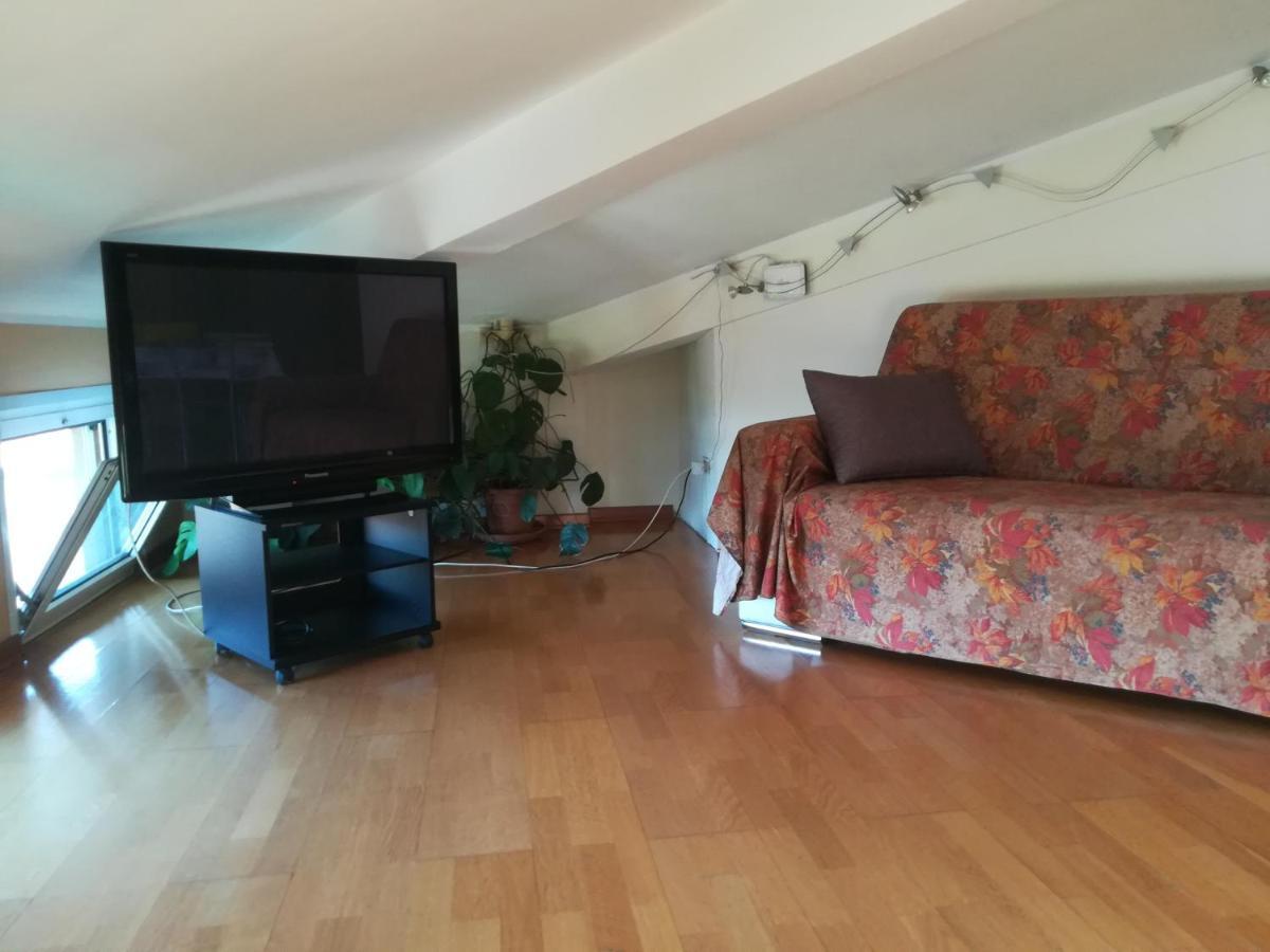 Bed and Breakfast Mansarda Raggio Di Sole Verona Exterior foto