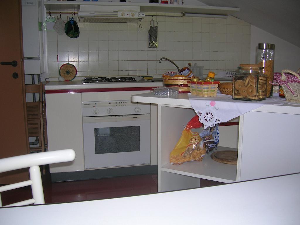Bed and Breakfast Mansarda Raggio Di Sole Verona Habitación foto