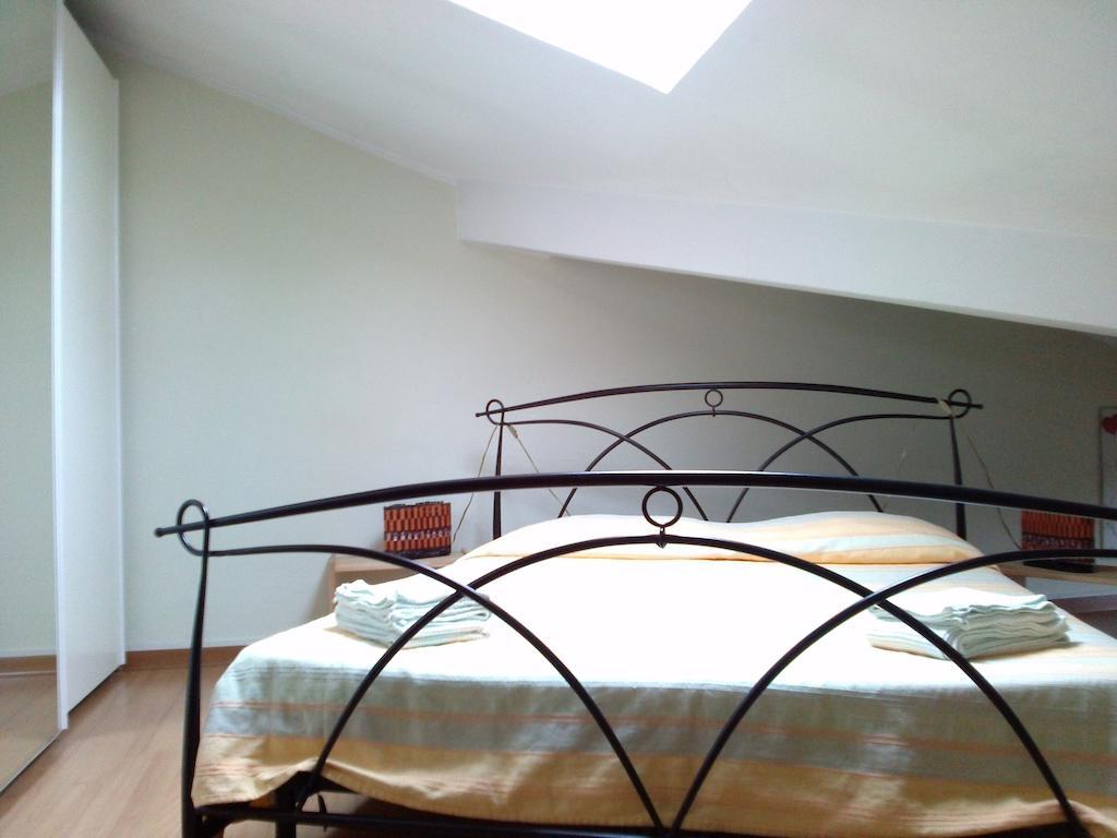 Bed and Breakfast Mansarda Raggio Di Sole Verona Habitación foto